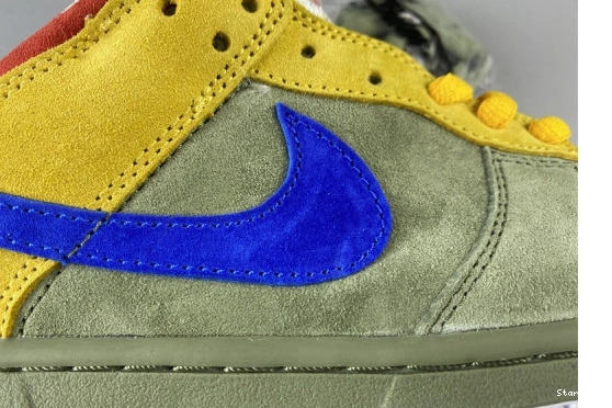 N 313170-341 Stuff Puff Nike SB Dunk Low 1219